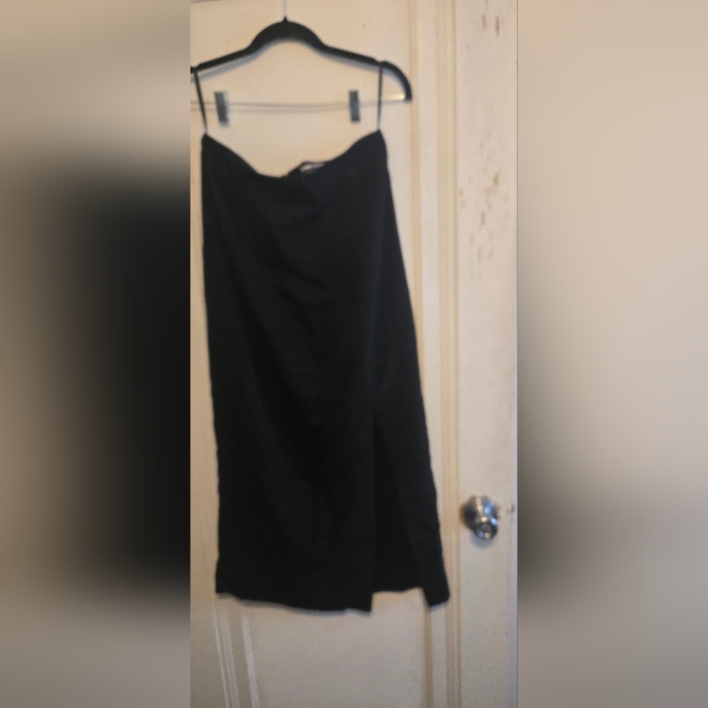 Black Amanda Smith Size 12 100% New Wool Pencil Skirt. Runs A Little Small.